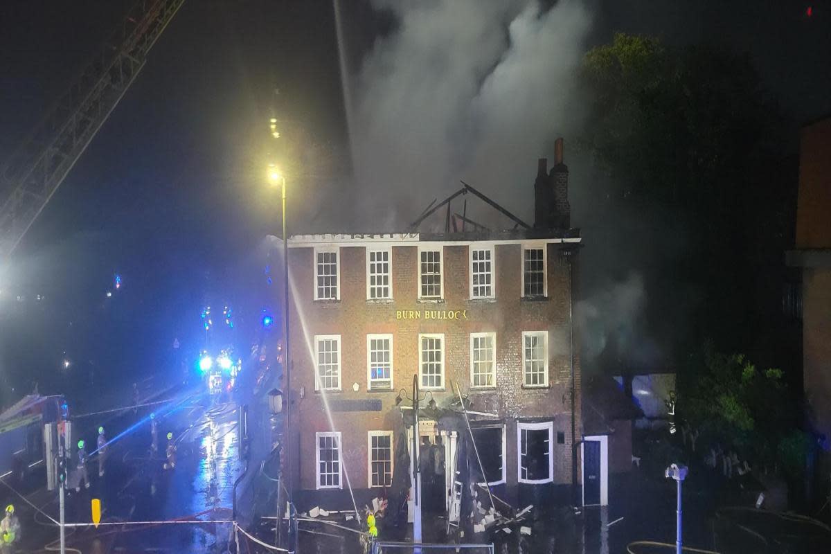 Four men assessed at scene of huge fire at derelict pub in Mitcham <i>(Image: Contributor)</i>
