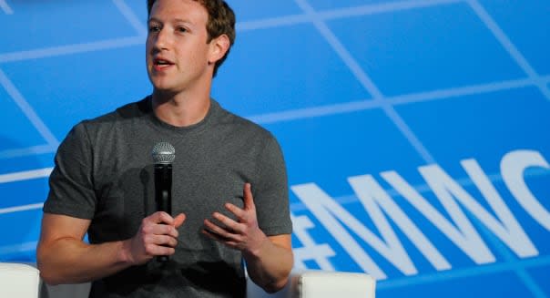 Facebook CEO Zuckerberg phoned Obama to complain about spying