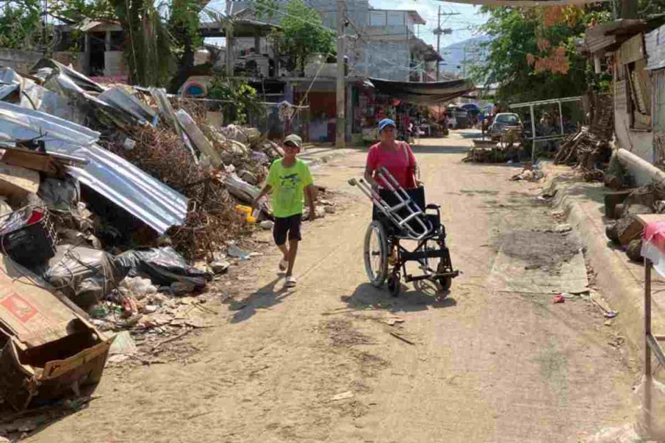 damnificados acapulco otis