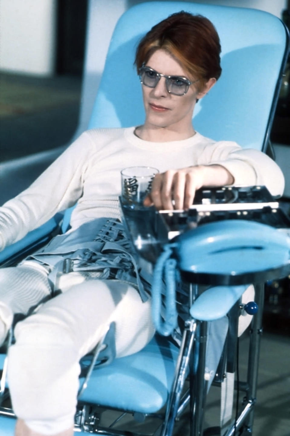 David Bowie is a Space Alien