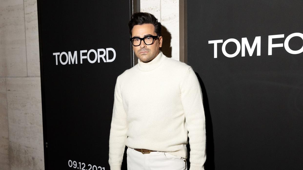 Dan Levy attends the TOM FORD SPRING/SUMMER 2022 RUNWAY SHOW at the David H. Koch Theater, NYC on September 12, 2021