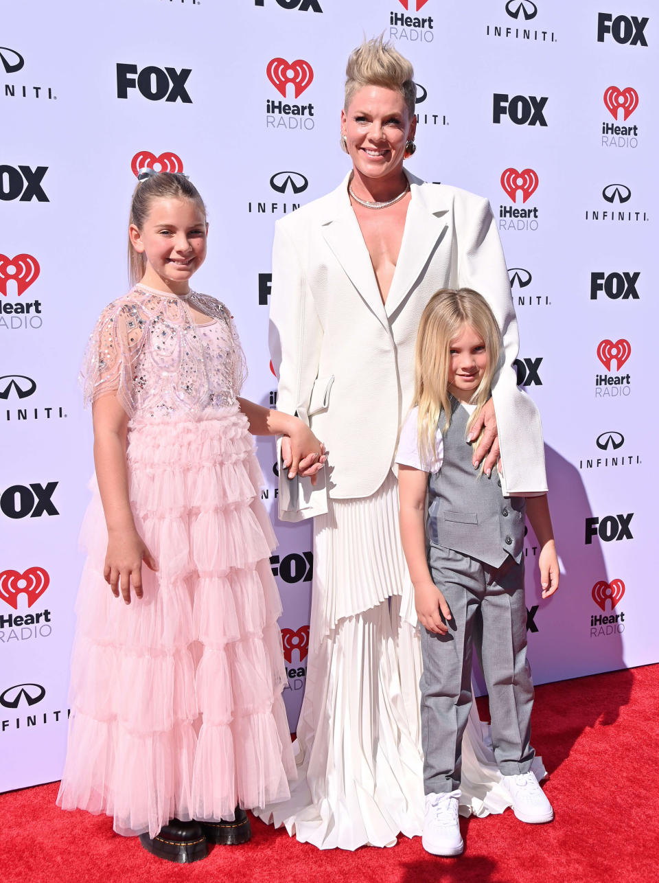 Pink et ses enfants sur le tapis rouge