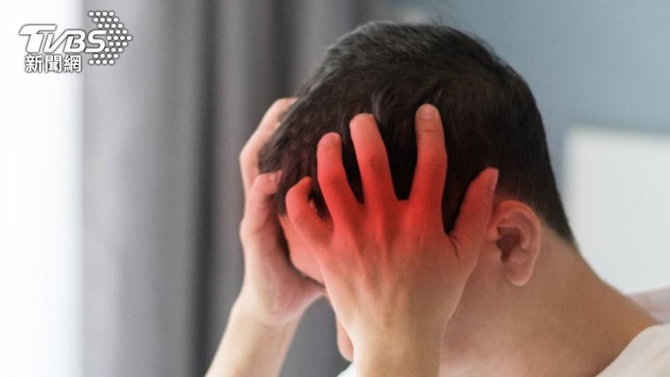 過去30年以來偏頭痛高居導致「失能疾病」的第二名。（示意圖／Shutterstock達志影像）