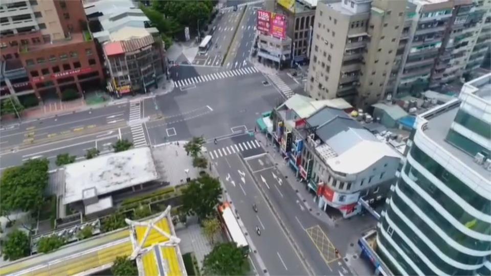 週一上班日！　 北捷離峰減班運量再減4成　乘客自主「梅花座」