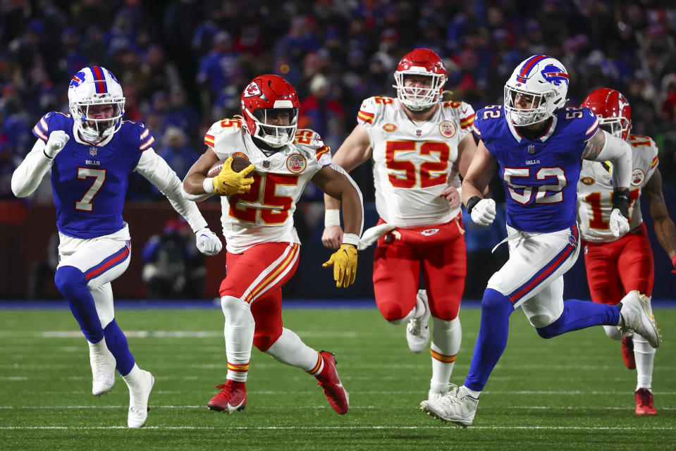 Kansas City Chiefs running back Clyde Edwards-Helaire (25) carries the ball against the Buffalo Bills during the second quarter of an NFL AFC division playoff football game, Sunday, Jan. 21, 2024, in Orchard Park, N.Y. (AP Photo/Jeffrey T. Barnes)