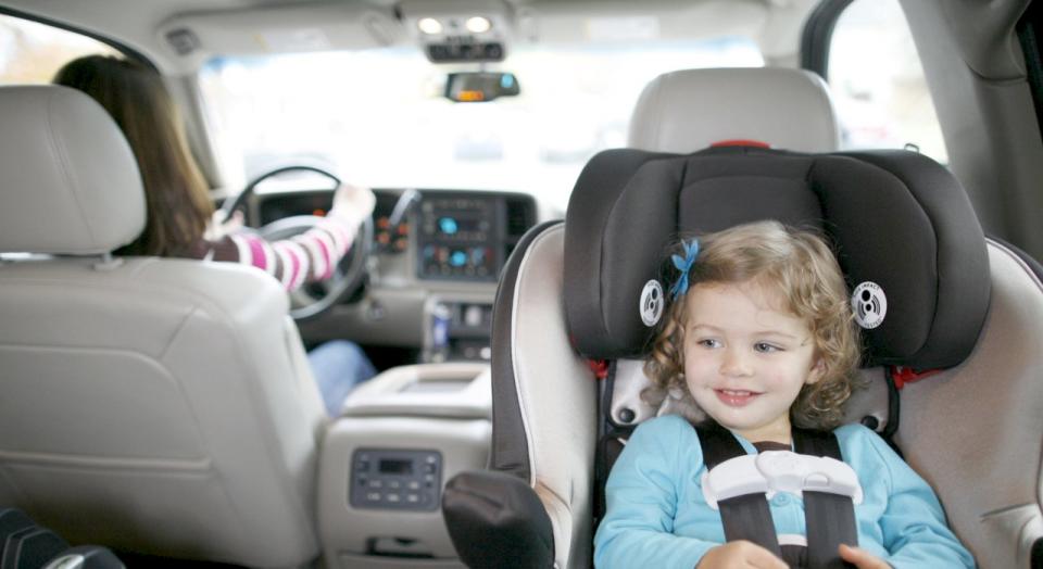 寶寶行車安全，美推廣使用反向安裝安全座椅。 (圖:NHTSA)