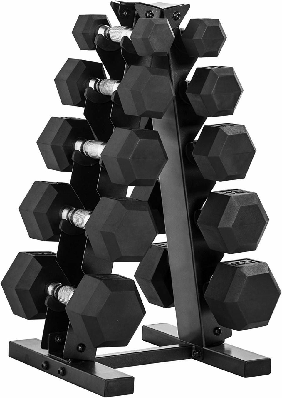 This set includes 5, 10, 15, 20 and 25 lbs dumbbells. 