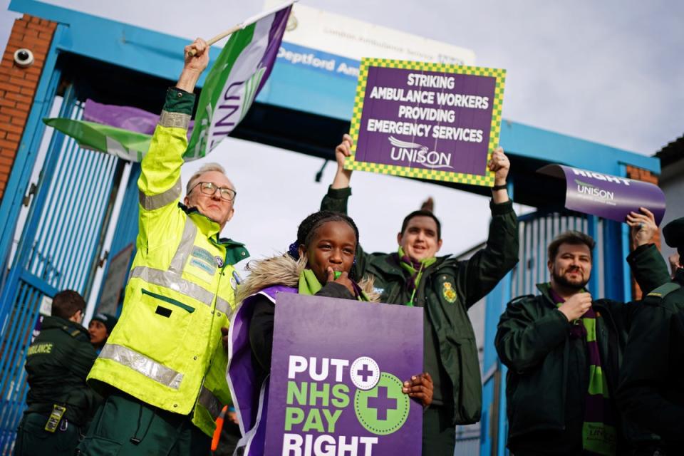 NHS staff on strike (PA) (PA Wire)