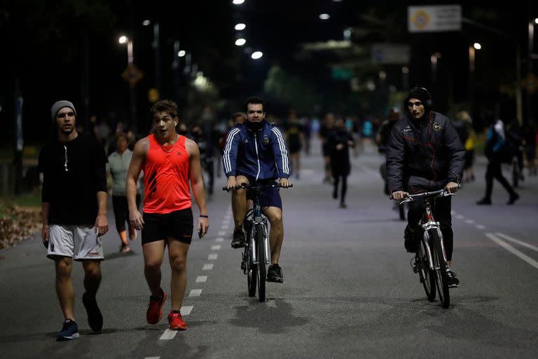 Runners en los bosques de Palermo