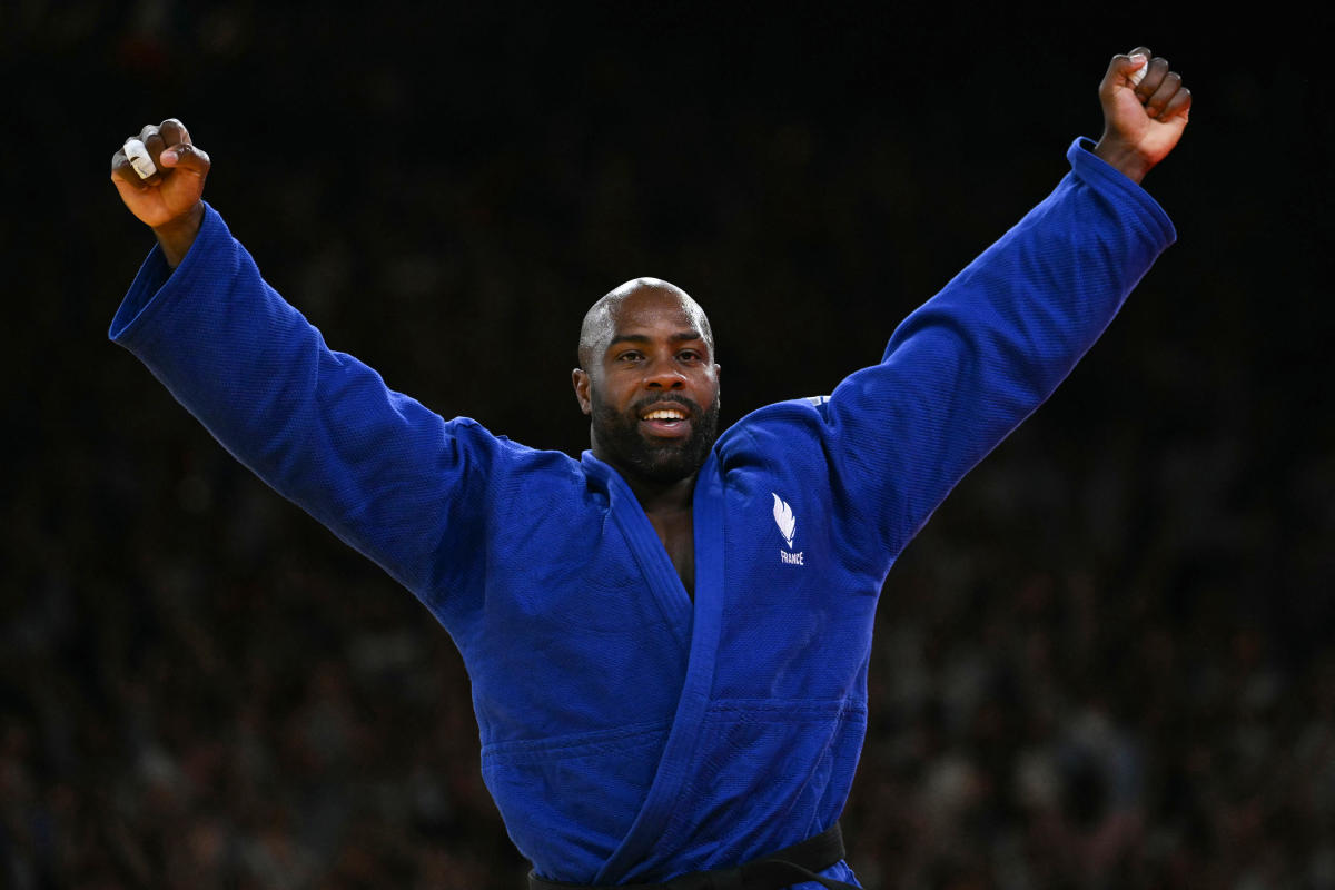 JO Paris 2024 : Clarisse Agbégnénou s'offre le bronze, les Françaises en finale de l'épée par équipe... Suivez les épreuves du mardi 30 juillet en direct