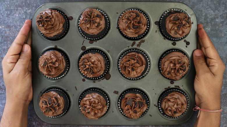 Cupcakes in muffin pan