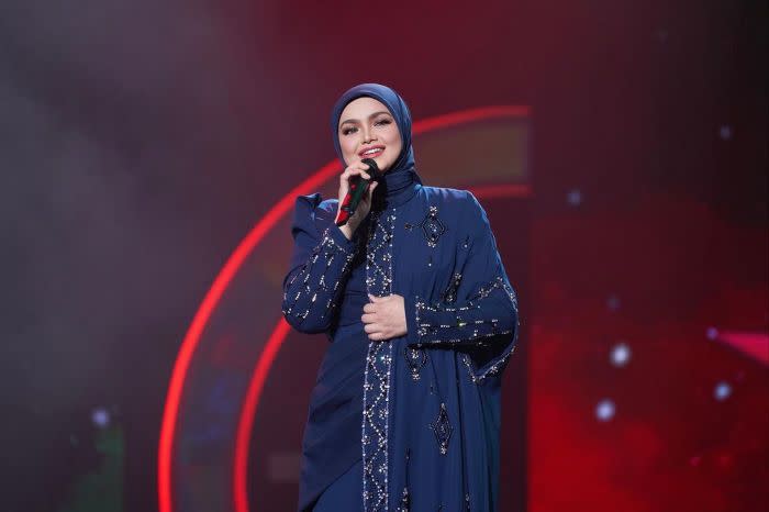 Siti Nurhaliza is legendary in Indonesia as well