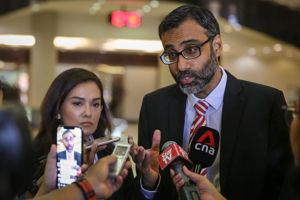 Lawyer N. Surendran speaks to reporters at the Kuala Lumpur High Court Complex January 24, 2020. — Picture by Yusof Mat Isa