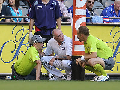 The match was overshadowed by a freak injury to a goal umpire, who had to be stretchered off the ground.