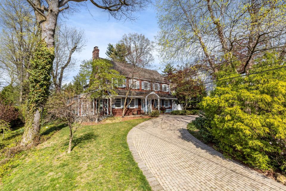A six-bedroom home, 177 Park Ave. in Leonia was once owned by Emmy-winning actor Alan Alda and his wife, award-winning photographer and author Arlene Alda. Before that, it housed a New York City native who in March 1945 escaped from a German military prison.
