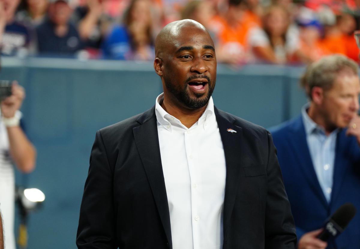 Denver Broncos President Damani Leech Teases Potential New Helmet Designs  Coming in 2023 - Sports Illustrated Mile High Huddle: Denver Broncos News,  Analysis and More