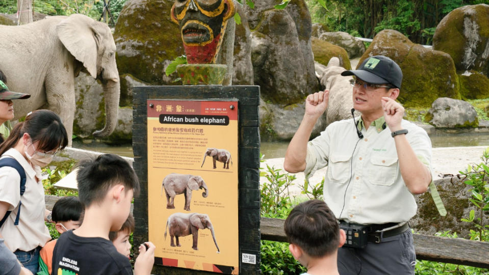 今年「夜間Keeper’s Talk」派出動物保母講古。臺北市立動物園提供