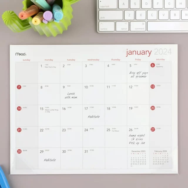 the desktop calendar