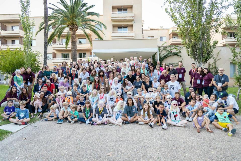 Asistentes a la última reunión anual de ALBA, celebrada en San Juan de Alicante. Ana Yturralde