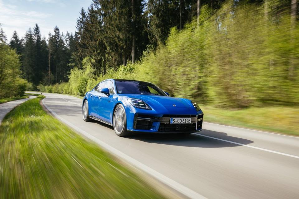 2024 porsche panamera 4s e hybrid