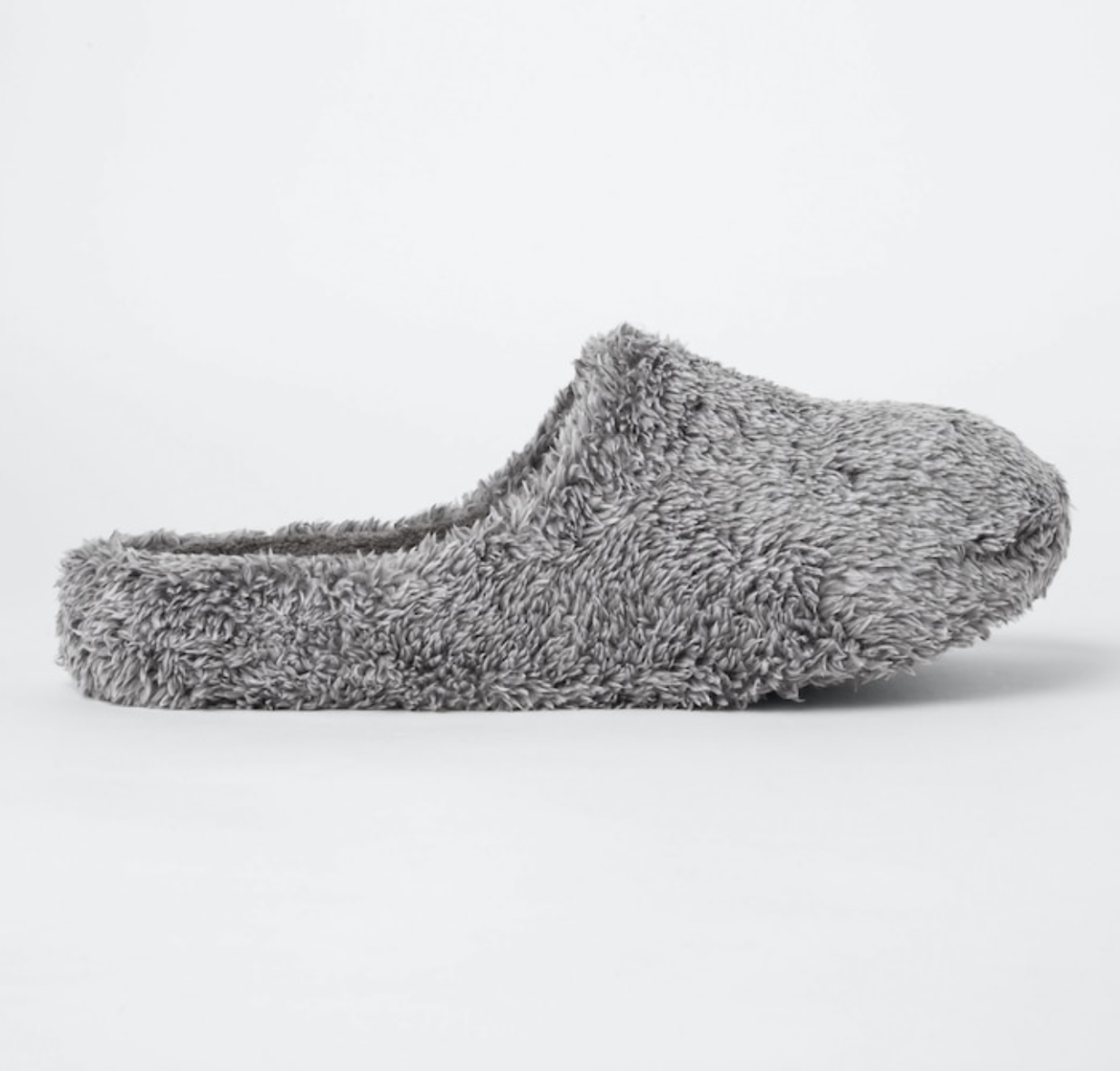 Uniqlo Fluffy Yarn Fleece Slippers