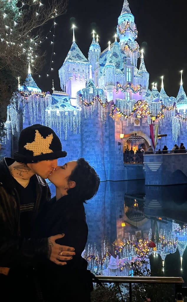 <p>December 2022: Disneyland Date</p>