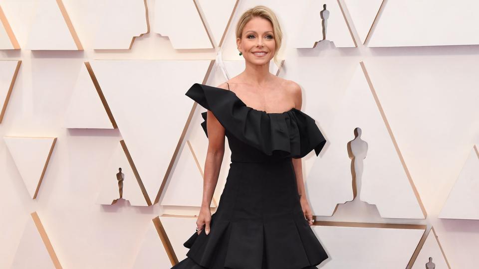 See Every Glamorous Look on the Oscars Red Carpet 