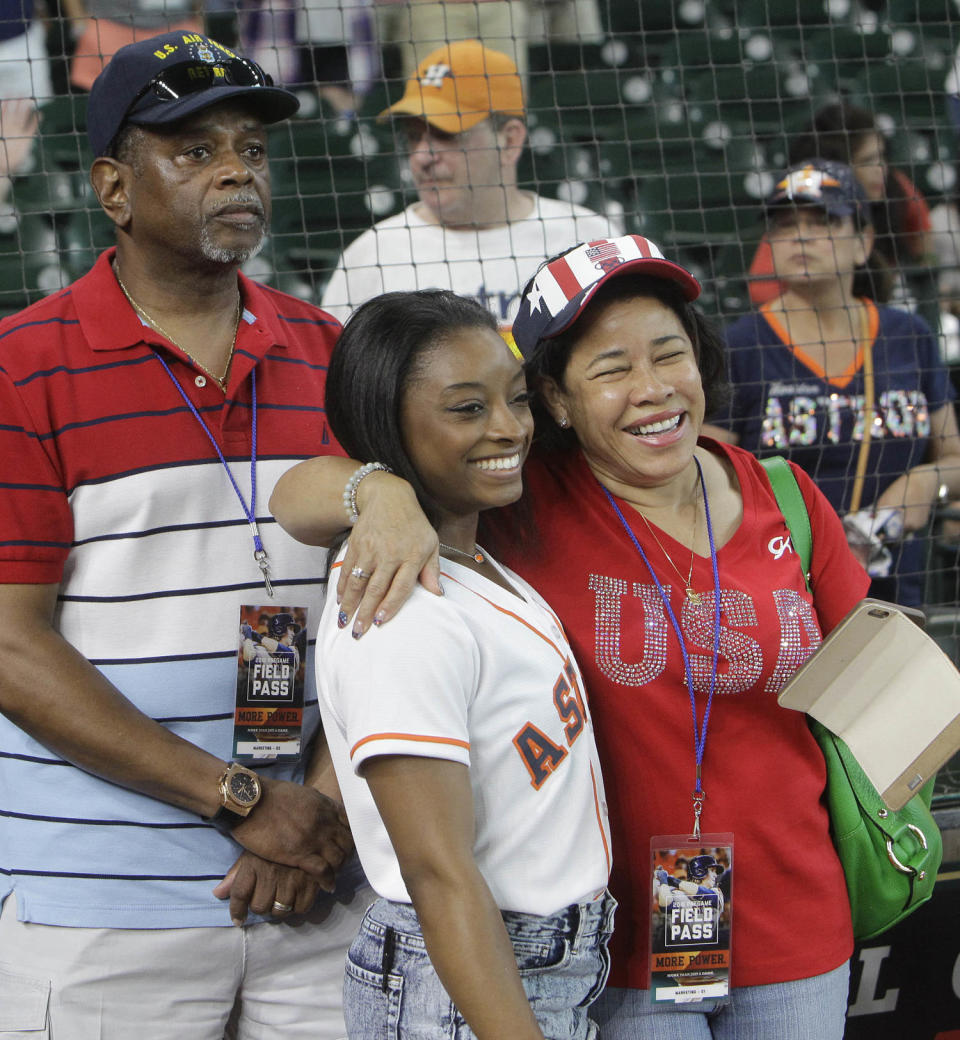 Simone Biles Family (Melissa Phillip/Houston Chronicle via Getty Images)