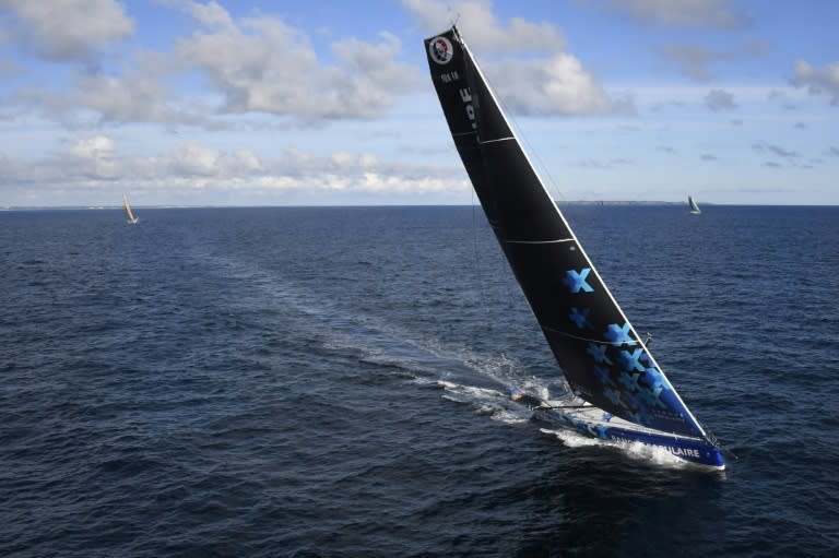 If positions hold, Frenchman Armel Le Cleac'h will cross the Vendee Globe finish line on Thursday between 1400 and 1900 GMT, four to seven hours ahead of Welshman Alex Thomson