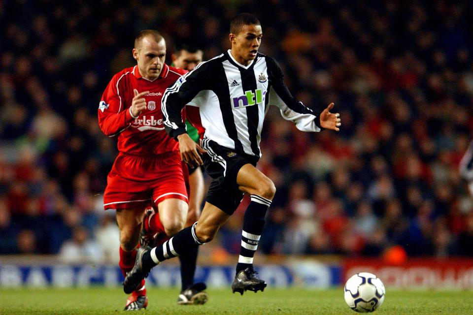 Newcastle United's Jermaine Jenas gets away from LIverpool's Danny Murphy (Photo by John Walton/EMPICS via Getty Images)