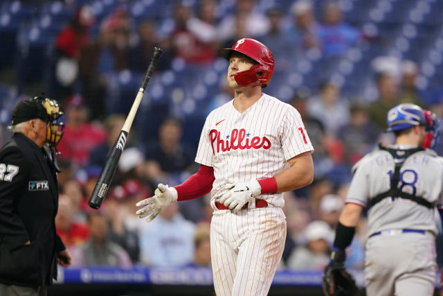 Miller's 2-run single in 10th leads Rangers past Phillies