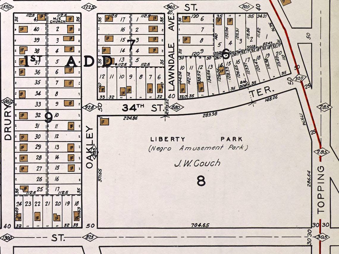 The Liberty Park grounds in 1925. KANSAS CITY PUBLIC LIBRARY