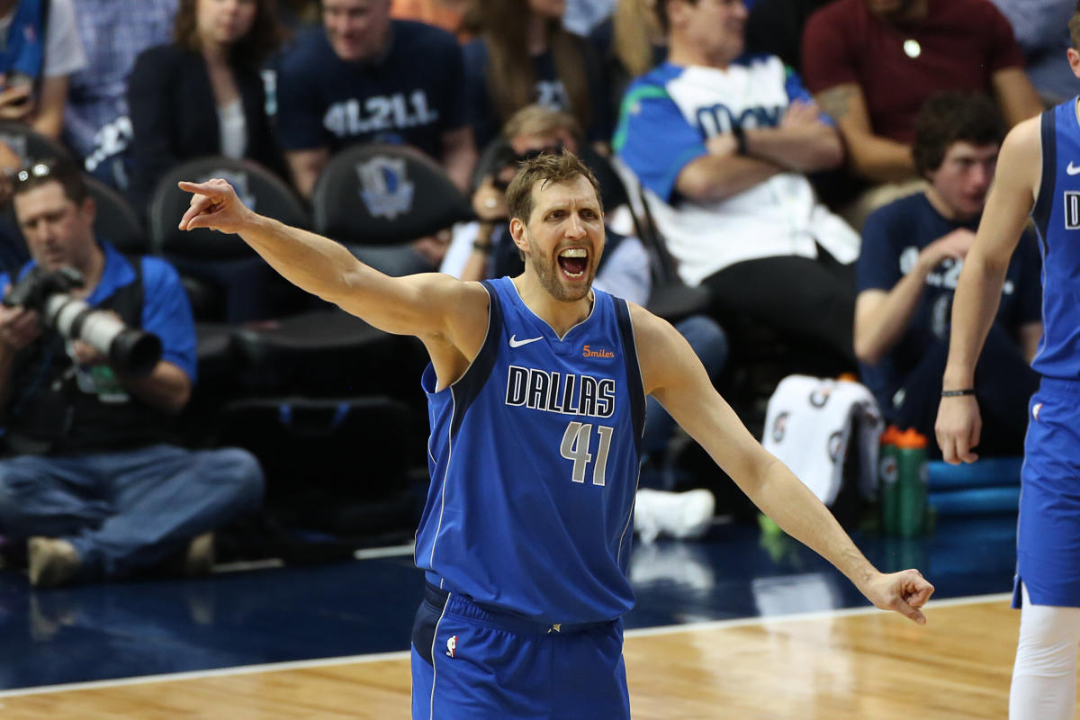 Mavericks' Dirk Nowitzki and wife Jessica expecting third child in a few  weeks