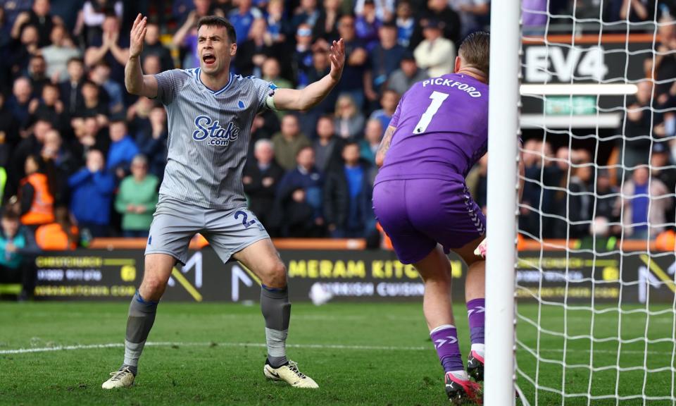 <span>Séamus Coleman shows his frustration after scoring an own goal.</span><span>Photograph: Paul Childs/Action Images/Reuters</span>