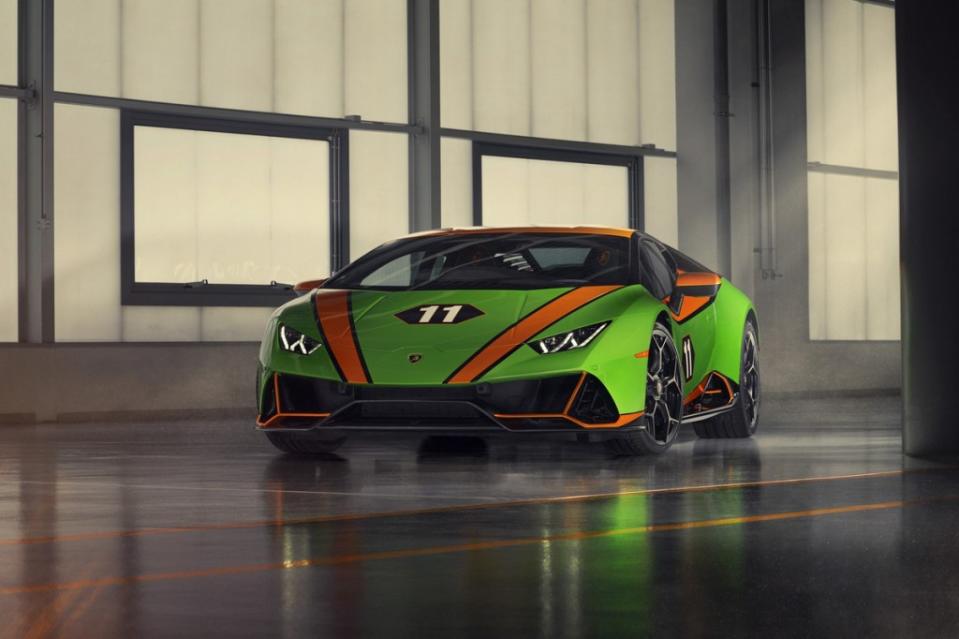 lamborghini-huracan-evo-gt-celebration