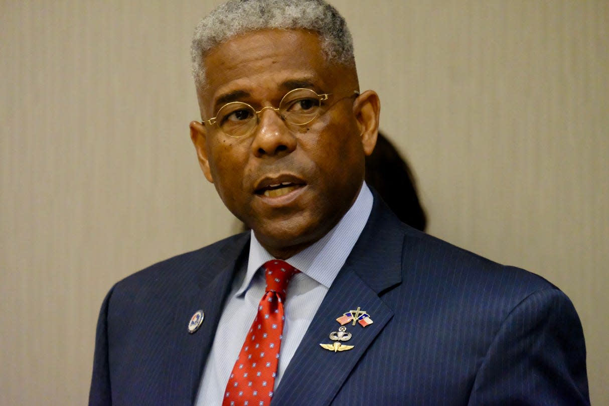 Texas GOP Chairman Allen West speaks at Friday news conference in Georgetown.