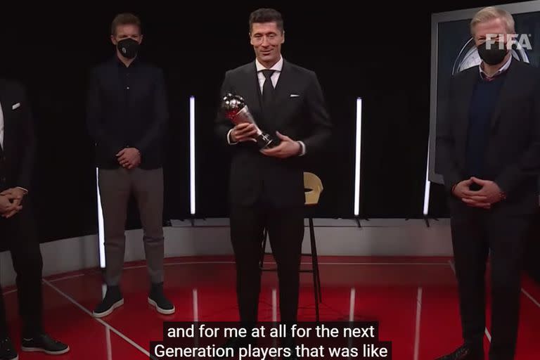 Por segundo año consecutivo, Lewandowski ganó el premio al mejor jugador del mundo