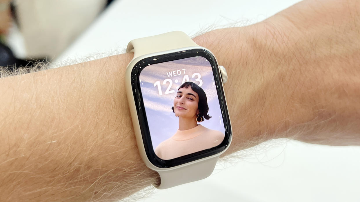  Image of the new Apple Watch SE 2. 