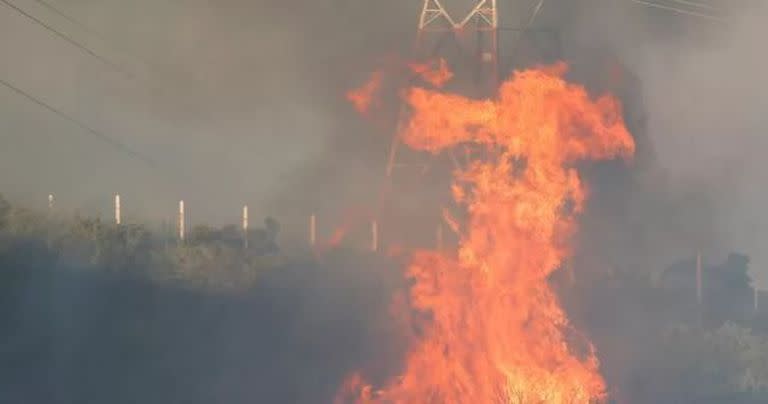 El incendio comenzó en la tarde.