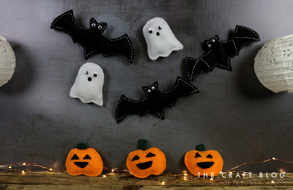 <p>The Craft Blog</p><p>These little felt creatures from <a href="https://www.thecraftblog.com/blog/october-2018/diy-felt-halloween-decorations-with-free-template" rel="nofollow noopener" target="_blank" data-ylk="slk:The Craft Blog;elm:context_link;itc:0;sec:content-canvas" class="link rapid-noclick-resp">The Craft Blog</a> are quick to create and make great party favors for the little ones! </p>