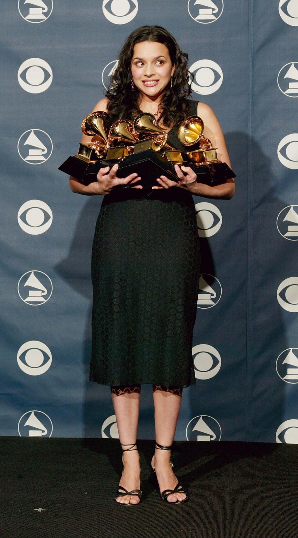 Nora Jones 45th annual grammy awards (2002) on 2:23:2003