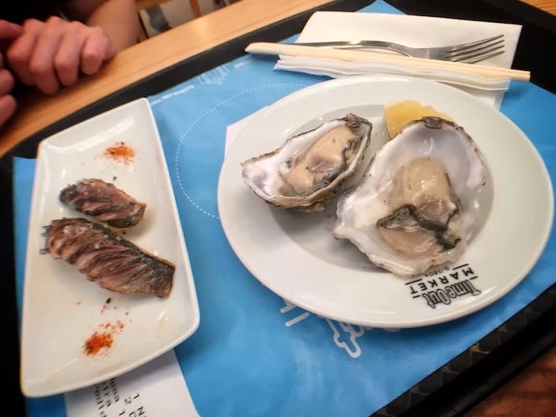 創意料理Sea Me的餐點獲民眾、專家的好評。壽司6歐元，生蠔每顆1.9歐元。Photographer | Serina Su