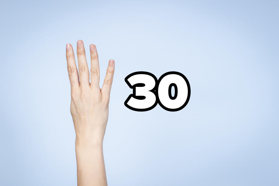 Hand holding up 4 fingers overlaid with "30"