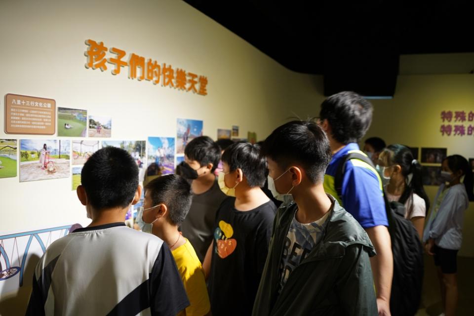 《圖說》水利特展於板橋區「府中15」4樓展出，展場有有趣闖關活動。〈水利局提供〉