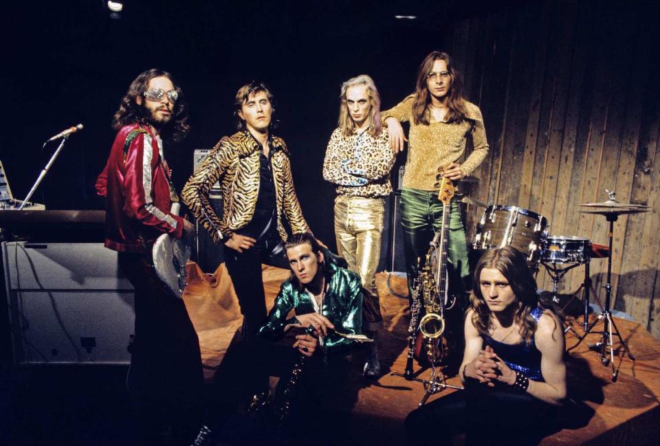 Roxy Music, from left, Phil Manzanera, Bryan Ferry, Andy Mackay (seated), Brian Eno, Rik Kenton, Paul Thompson (seated).