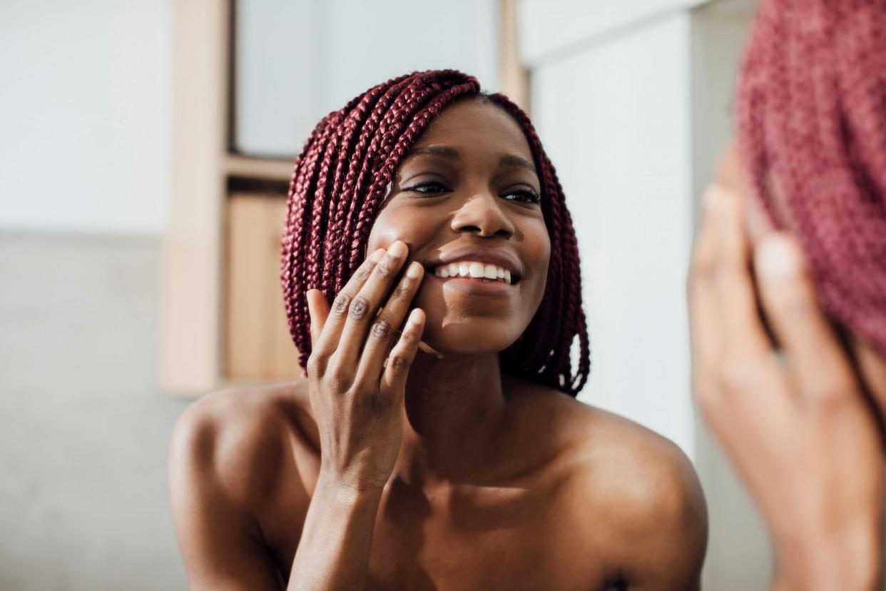 Amazon Shoppers Say This $12 Anti-Aging Cleanser Is So Good, It Provides An 'Instant Face Lift'