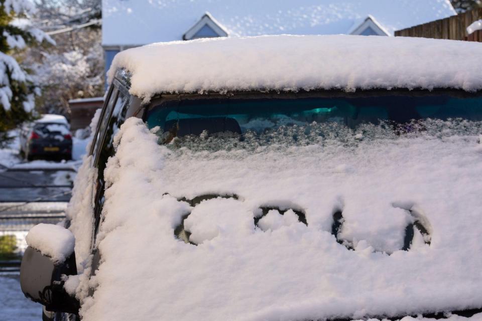 Residents awake to snowy landscapes this morning, after overnight snowfall in the rural village of Pontrhydfendigaid in mid Wales (Alamy Live News.)