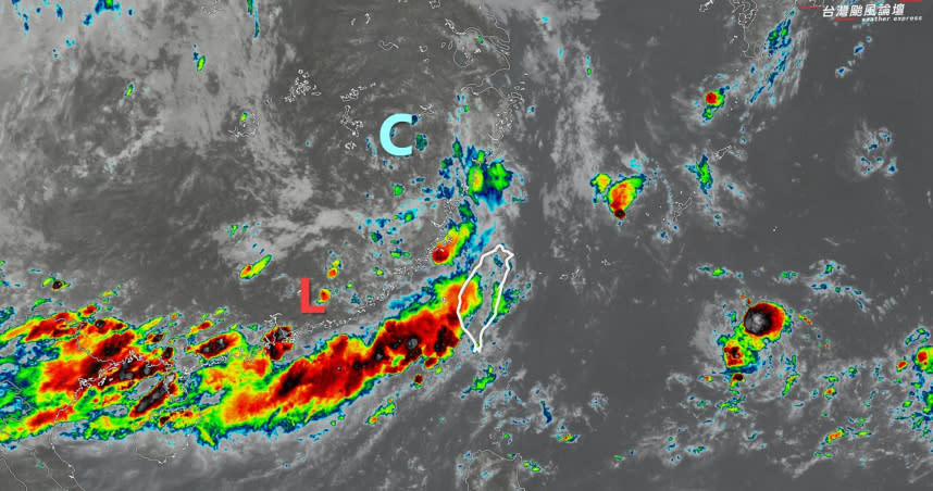 今天（19日）受低壓帶影響，天氣不穩定。（圖／翻攝自台灣颱風論壇｜天氣特急）
