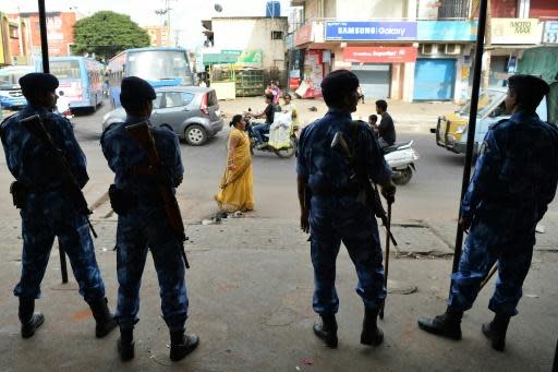 India police gun down escaped Islamist prisoners who slit guard's throat
