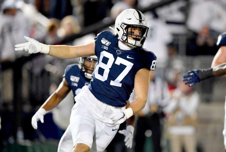 Penn State tight end Pat Freiermuth celebrates his touchdown in the first quarter of the game against Michigan on Saturday, Oct. 19, 2019.